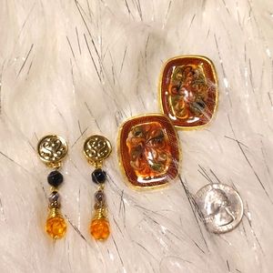 Vintage 70s Cloisonne earrings and clip on amber black bead earrings